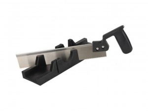 Стусло пластмассовое 300мм + пила Stayer   арт.1539-30 - фото 1